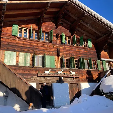 Chalet Ananda * Lauenen